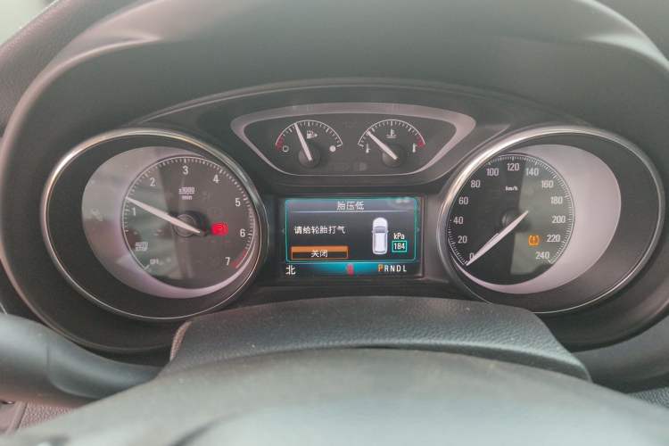 Used Buick Envision 2018 28T Four-Wheel Drive Elite Version Instrument Cluster