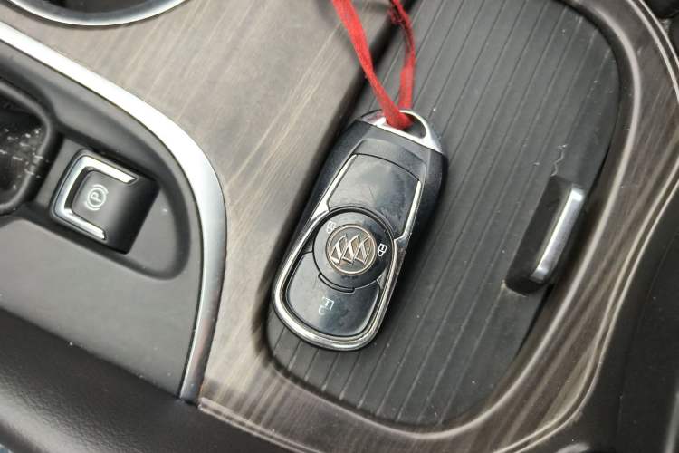 Used Buick Envision 2018 20T Two-Wheel-Drive Elite Model Interior 1