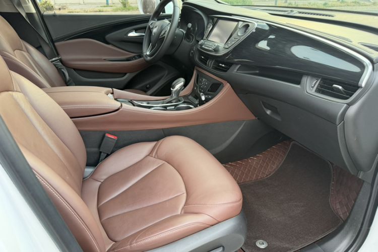 Used Buick Envision 2018 28T Four-Wheel Drive Luxury Model Interior 4