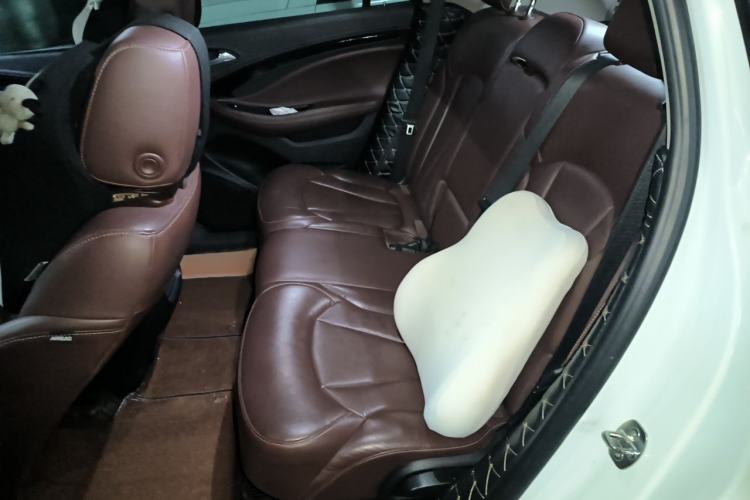 Used Buick Envision 2018 28T Four-Wheel Drive Luxury Model Interior 4