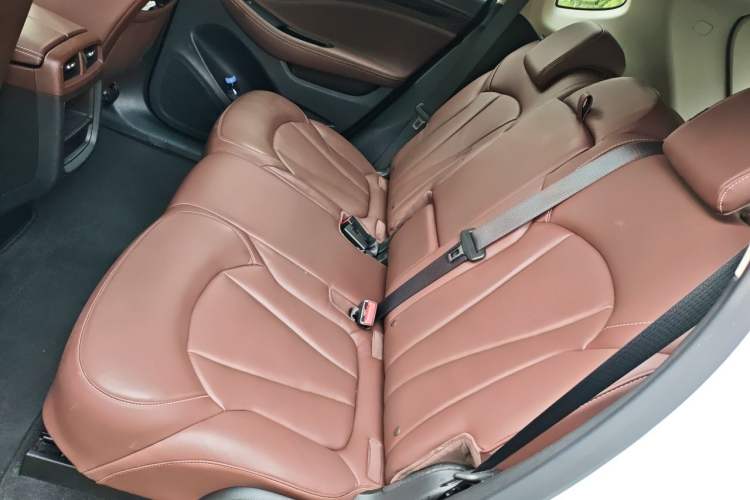 Used Buick Envision 2018 28T Four-Wheel Drive Elite Version Interior 4