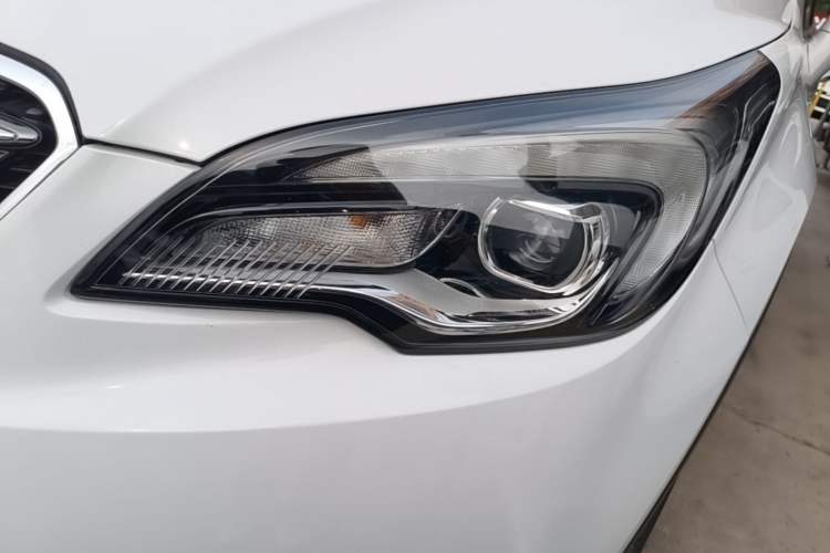 Used Buick Envision 2018 28T Four-Wheel Drive Elite Version Left Front Headlight
