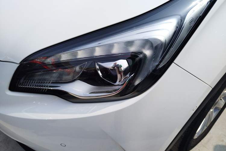 Used Buick Envision 2018 20T Two-Wheel Drive Luxury Model Left Front Headlight