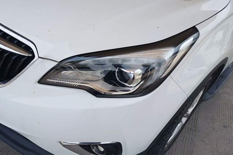 Used Buick Envision 2018 28T Four-Wheel Drive Elite Version Left Front Headlight