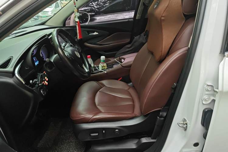 Used Buick Envision 2018 20T Two-Wheel Drive Luxury Model Left Front Seat