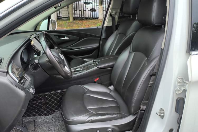Used Buick Envision 2018 20T Two-Wheel-Drive Elite Model Left Front Seat