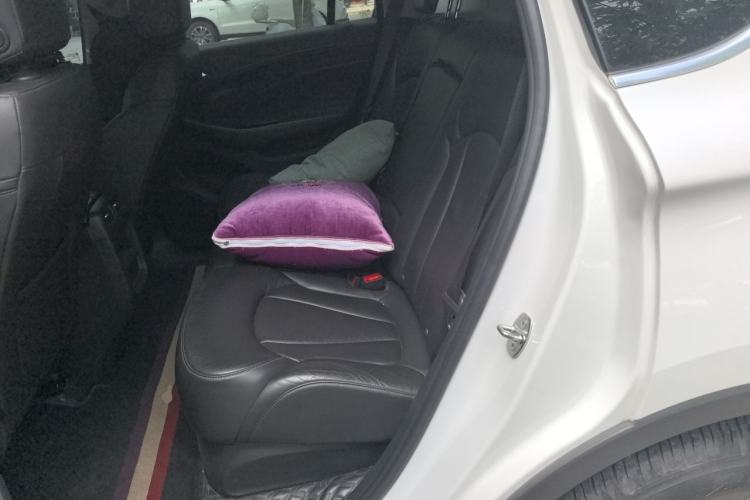 Used Buick Envision 2018 20T Two-Wheel-Drive Elite Model Left Rear Seat