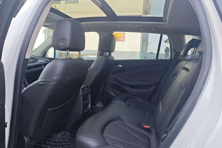 Used Buick Envision 2018 20T Two-Wheel-Drive Elite Model Left Rear Seat