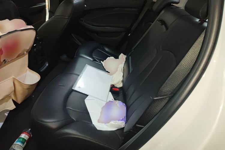 Used Buick Envision 2018 20T Two-Wheel-Drive Elite Model Left Rear Seat