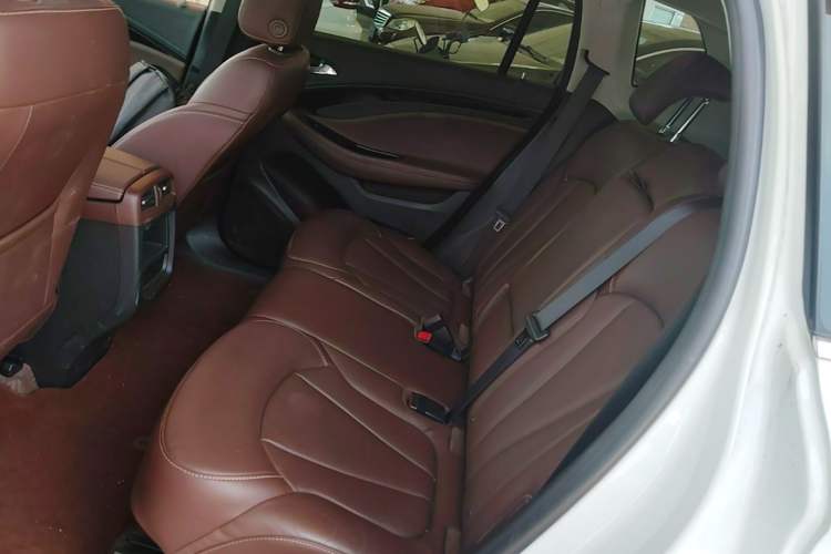Used Buick Envision 2018 28T Four-Wheel Drive Elite Version Left Rear Seat