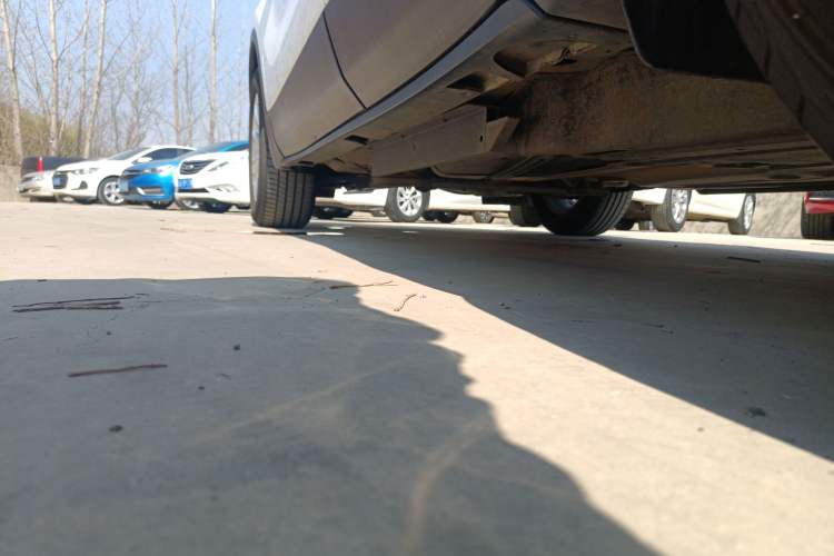 Used Buick Envision 2018 20T Two-Wheel-Drive Elite Model Left Side Sill
