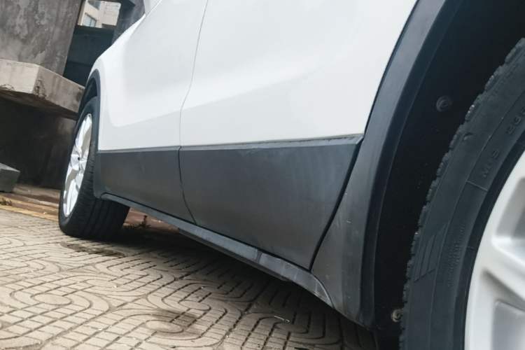 Used Buick Envision 2018 28T Four-Wheel Drive Elite Version Left Side Sill
