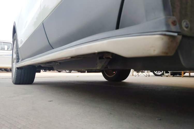 Used Buick Envision 2018 28T Four-Wheel Drive Elite Version Left Side Sill