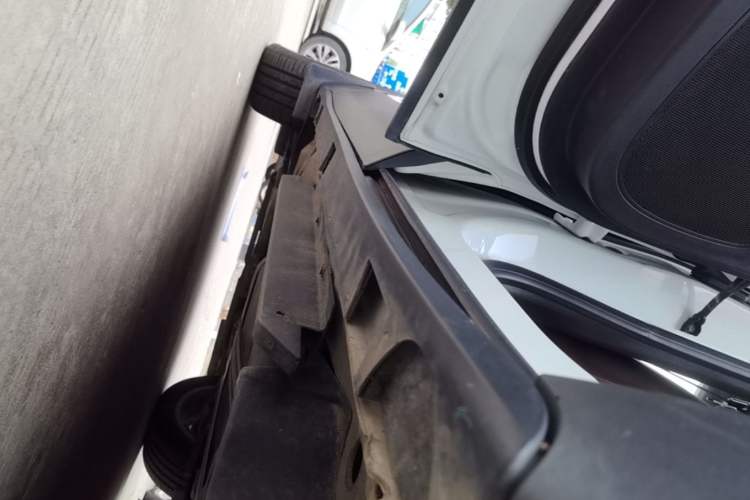 Used Buick Envision 2018 28T Four-Wheel Drive Elite Version Left Side Sill
