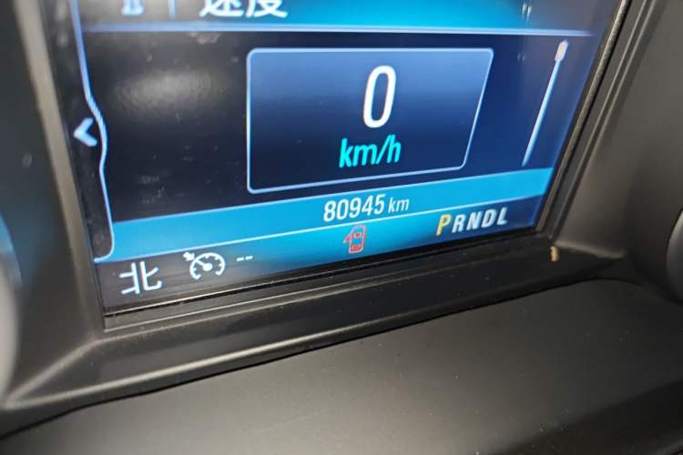 Used Buick Envision 2018 20T Two-Wheel Drive Luxury Model Odometer Close Up