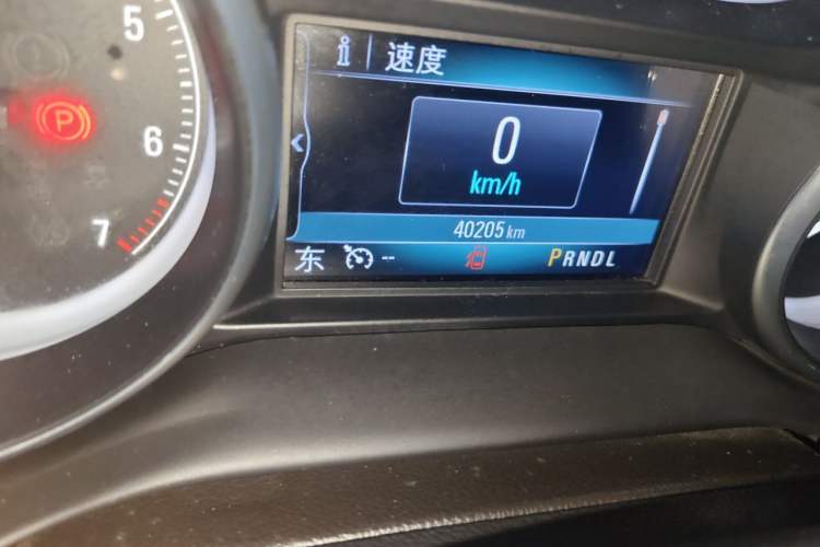 Used Buick Envision 2018 28T Four-Wheel Drive Elite Version Odometer Close Up