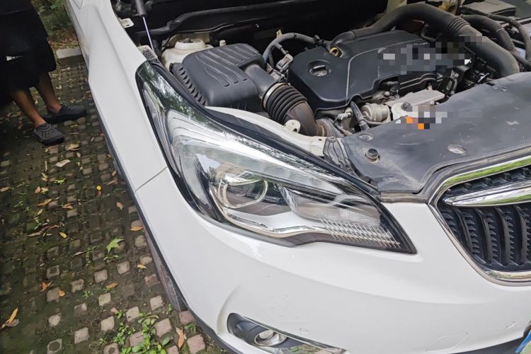 Used Buick Envision 2018 20T Two-Wheel Drive Luxury Model Right Front Headlight