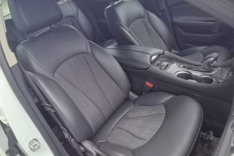 Used Buick Envision 2018 20T Two-Wheel-Drive Leading Model Right Front Seat