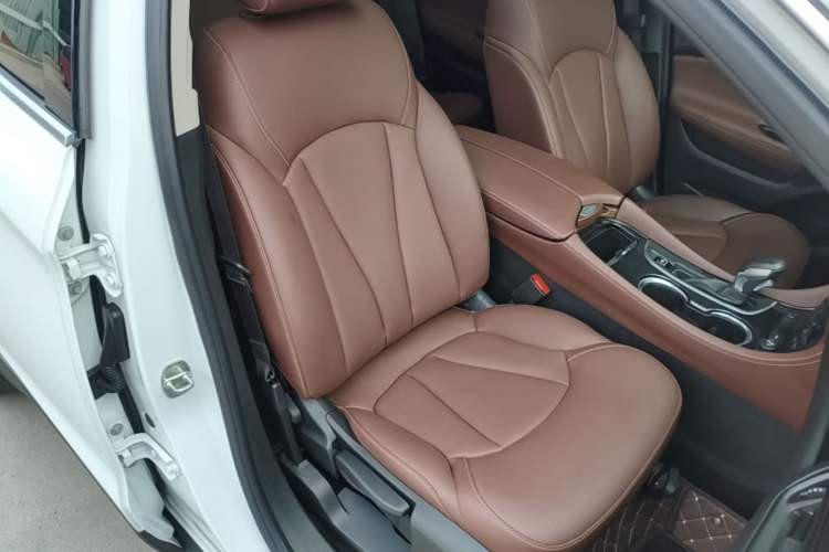 Used Buick Envision 2018 28T Four-Wheel Drive Elite Version Right Front Seat