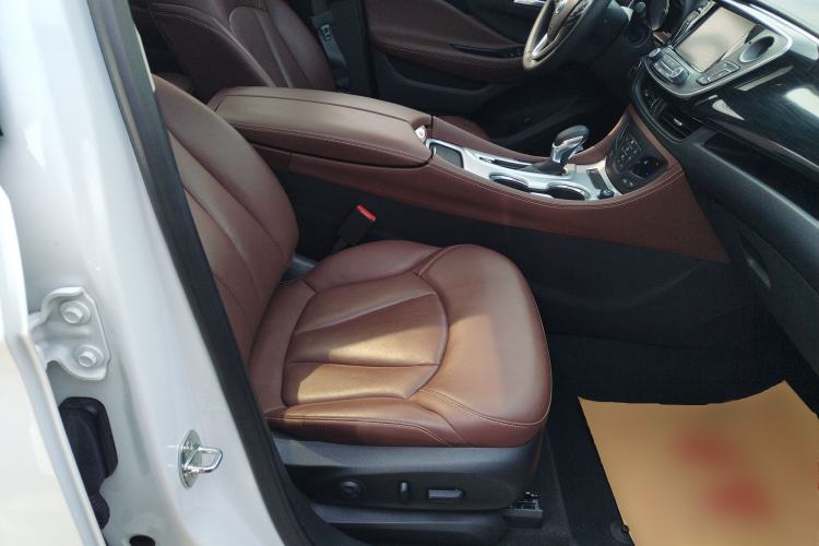 Used Buick Envision 2018 20T Two-Wheel Drive Luxury Model Right Front Seat