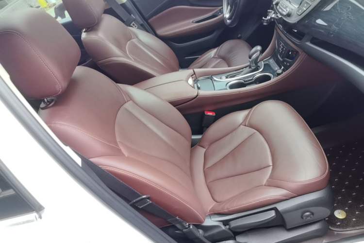 Used Buick Envision 2018 28T Four-Wheel Drive Elite Version Right Front Seat