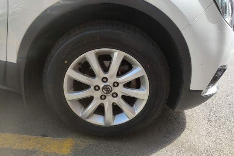 Used Buick Envision 2018 20T Two-Wheel-Drive Leading Model Right Front Wheel Hub