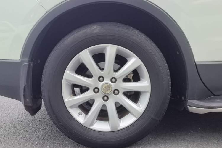 Used Buick Envision 2018 20T Two-Wheel-Drive Leading Model Right Rear Wheel Hub