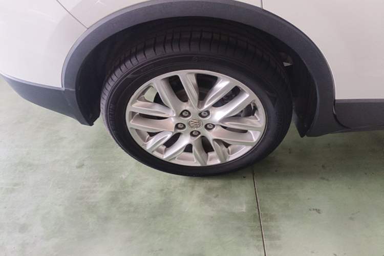 Used Buick Envision 2018 28T Four-Wheel Drive Elite Version Right Rear Wheel Hub