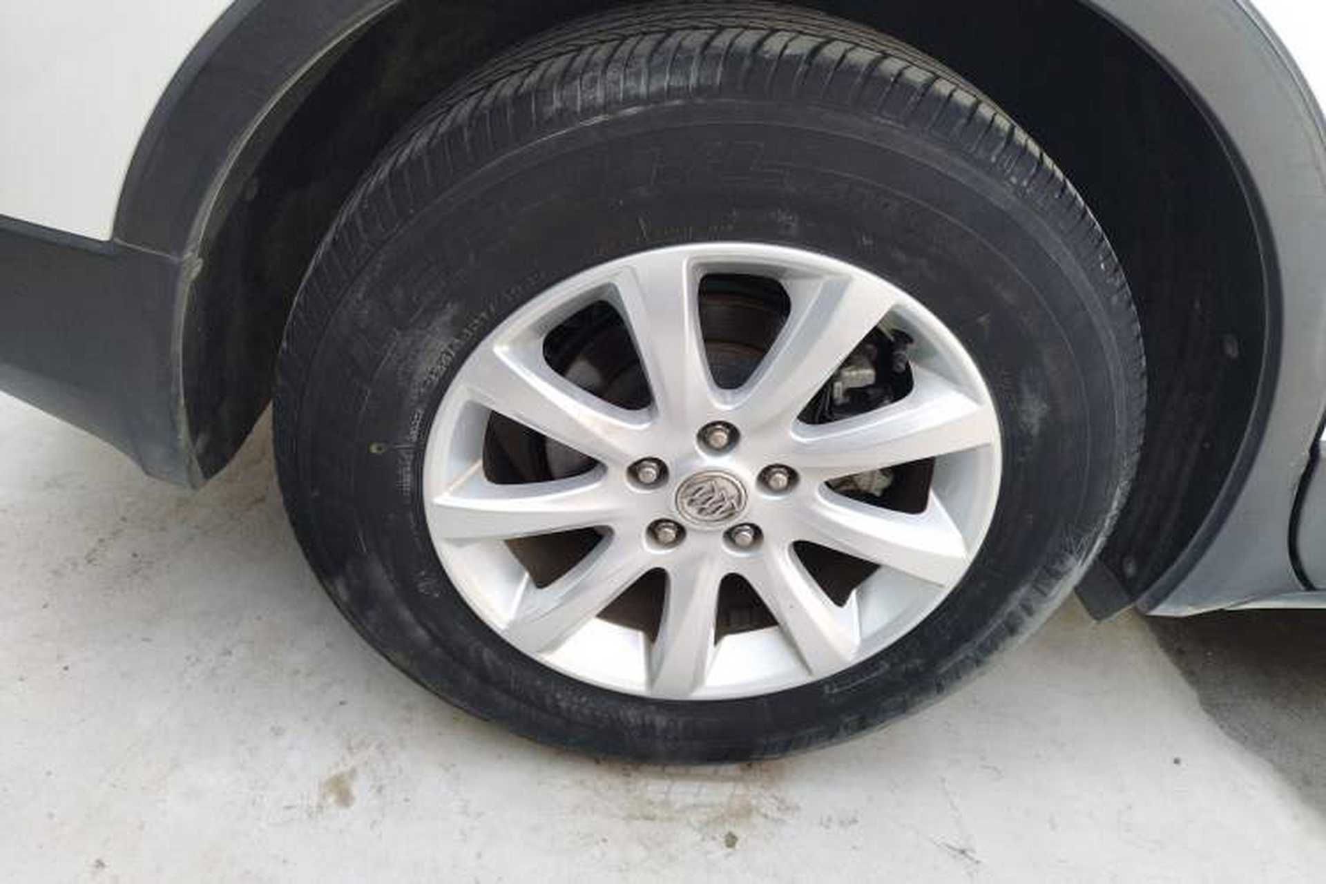 Used Buick Envision 2018 20T Two-Wheel Drive Luxury Model Right Rear Wheel Hub