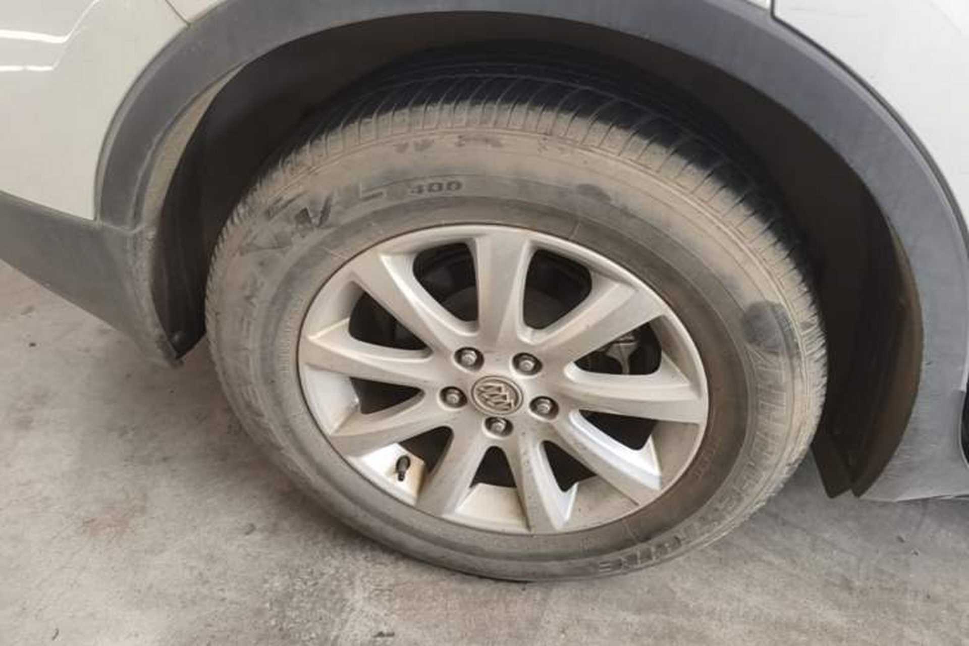 Used Buick Envision 2018 20T Two-Wheel-Drive Elite Model Right Rear Wheel Hub