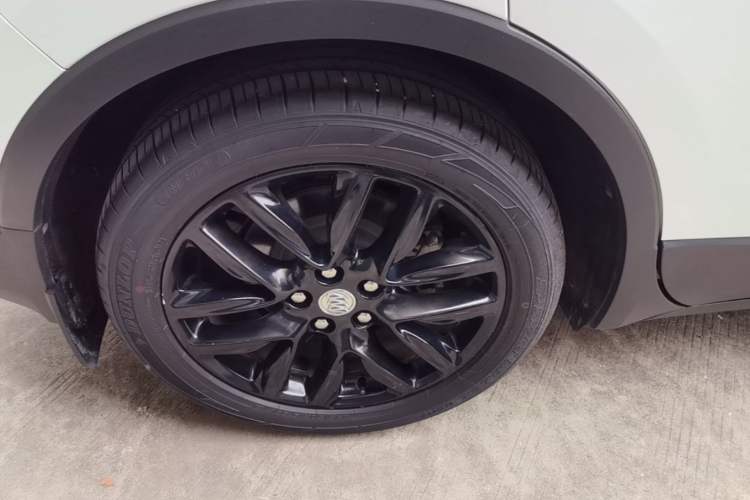 Used Buick Envision 2018 28T Four-Wheel Drive Elite Version Right Rear Wheel Hub
