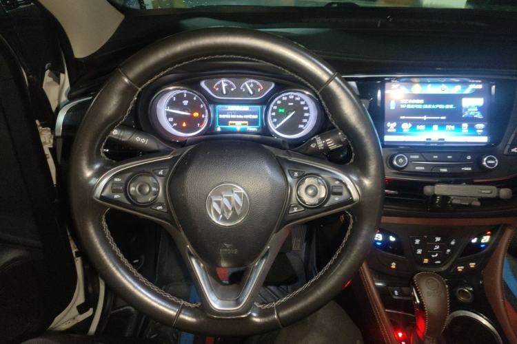 Used Buick Envision 2018 20T Two-Wheel Drive Luxury Model Steering Wheel