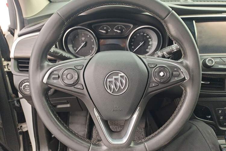 Used Buick Envision 2018 20T Two-Wheel-Drive Elite Model Steering Wheel