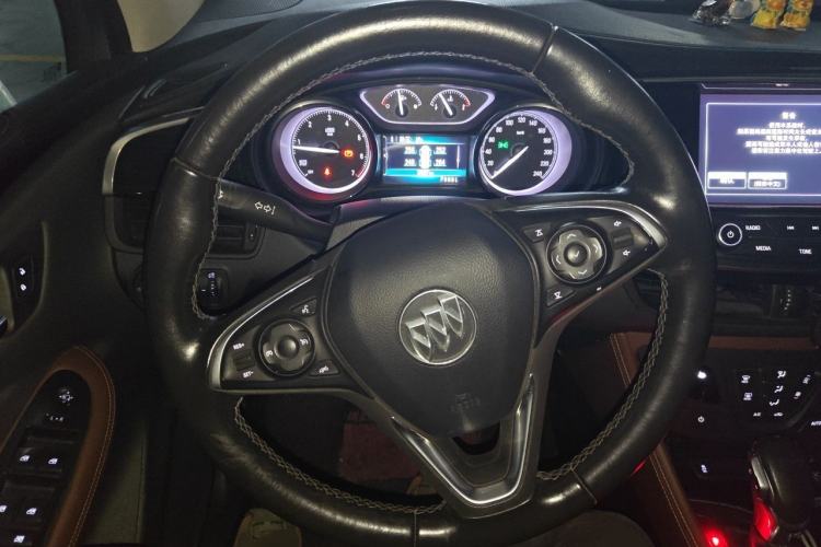 Used Buick Envision 2018 20T Two-Wheel Drive Luxury Model Steering Wheel