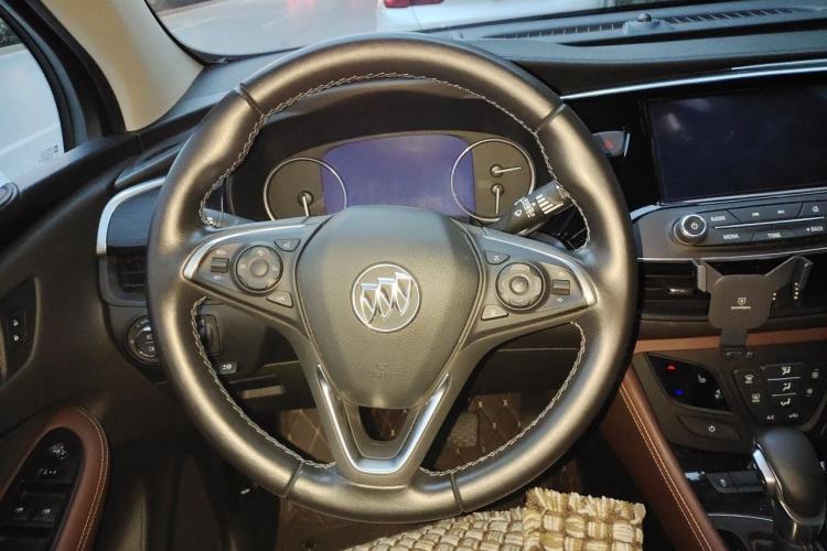 Used Buick Envision 2018 28T Four-Wheel Drive Luxury Model Steering Wheel