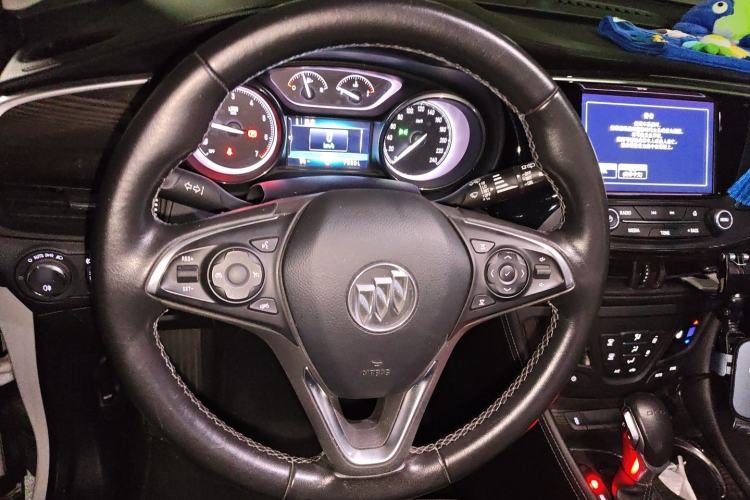 Used Buick Envision 2018 20T Two-Wheel-Drive Elite Model Steering Wheel