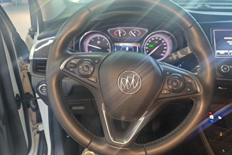 Used Buick Envision 2018 20T Two-Wheel-Drive Elite Model Steering Wheel
