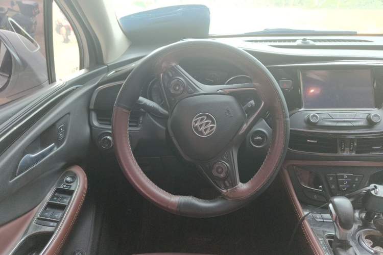 Used Buick Envision 2018 28T Four-Wheel Drive Elite Version Steering Wheel