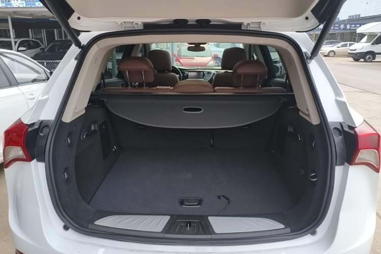 Used Buick Envision 2018 28T Four-Wheel Drive Elite Version Trunk