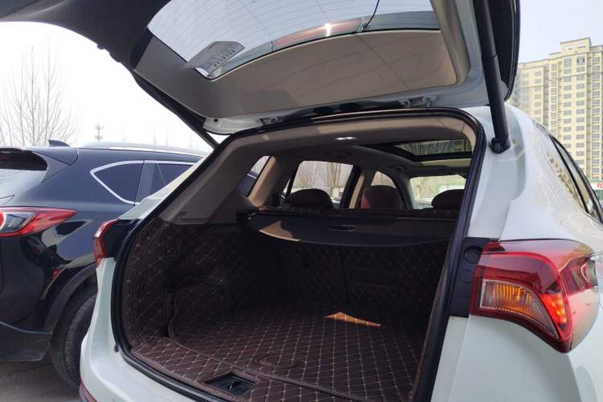 Used Buick Envision 2018 20T Two-Wheel Drive Luxury Model Trunk