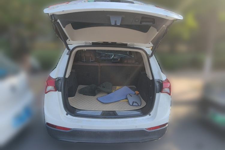 Used Buick Envision 2018 20T Two-Wheel Drive Luxury Model Trunk