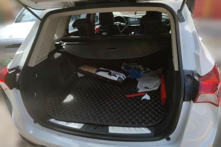 Used Buick Envision 2018 20T Two-Wheel-Drive Leading Model Trunk