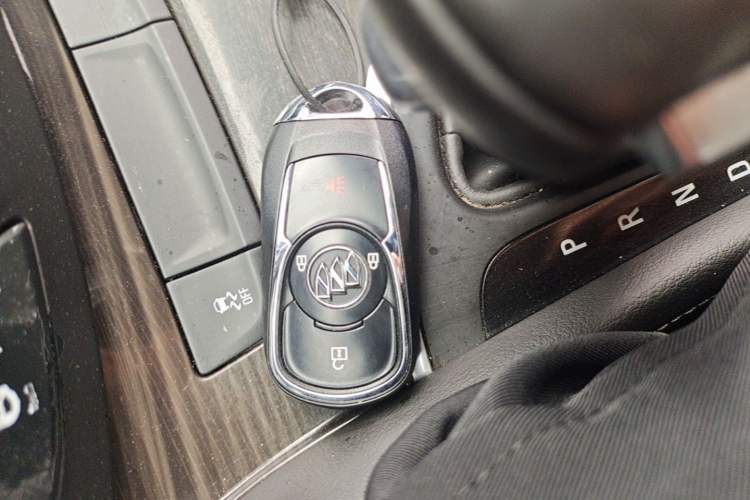 Used Buick Envision 2018 20T Two-Wheel-Drive Elite Model Vehicle Key