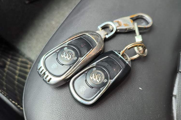 Used Buick Envision 2018 20T Two-Wheel-Drive Elite Model Vehicle Key