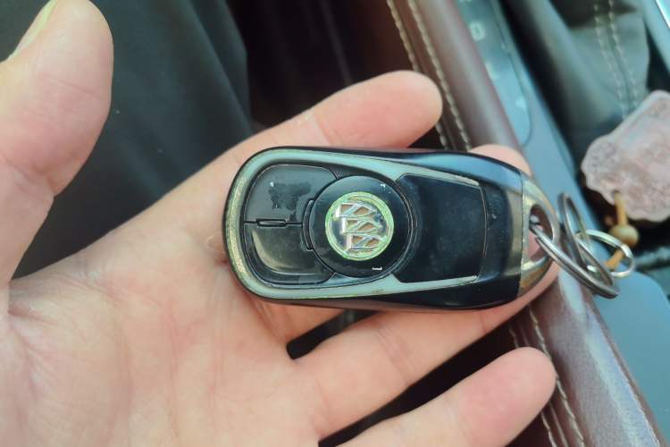 Used Buick Envision 2018 28T Four-Wheel Drive Elite Version Vehicle Key