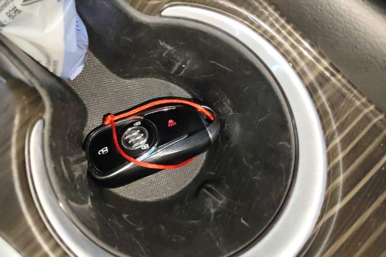 Used Buick Envision 2018 20T Two-Wheel-Drive Elite Model Vehicle Key