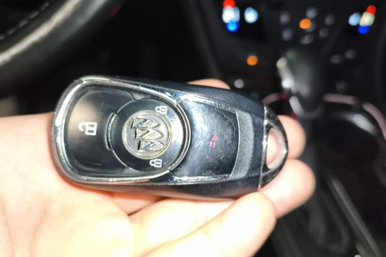 Used Buick Envision 2018 20T Two-Wheel-Drive Elite Model Vehicle Key