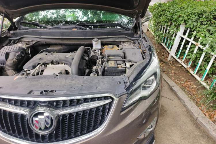 Used Buick Envision 2018 28T Four-Wheel Drive Elite Version Engine Bay Left