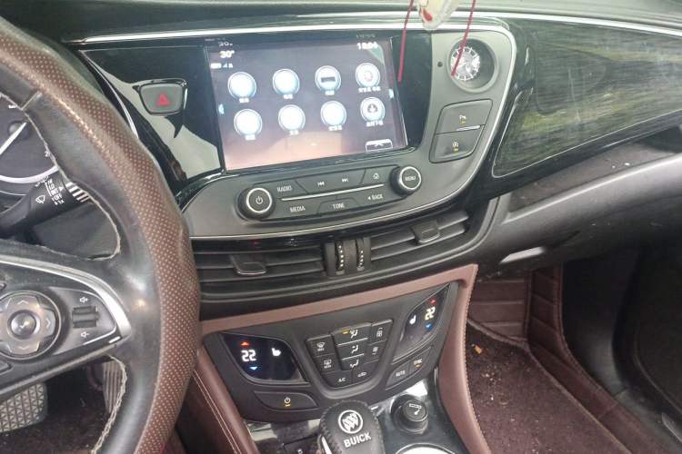 Used Buick Envision 2019 28T 4x4 Elite Version China V Standard Audio And AC Panel