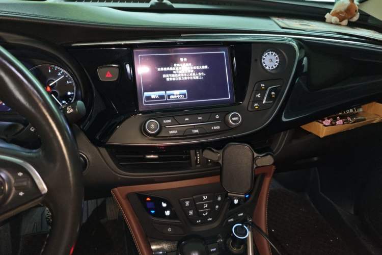 Used Buick Envision 2019 28T Four-Wheel Drive Luxury Version China V Standard Audio And AC Panel